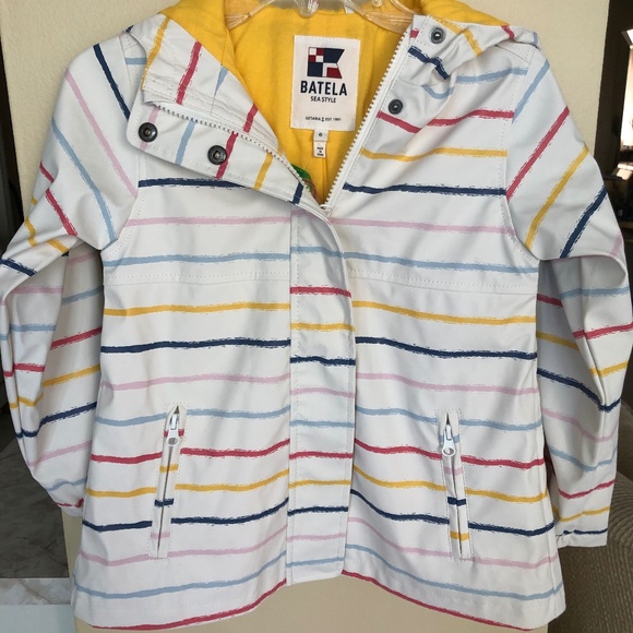 New Girls’ WATERPROOF striped raincoat SZ 6